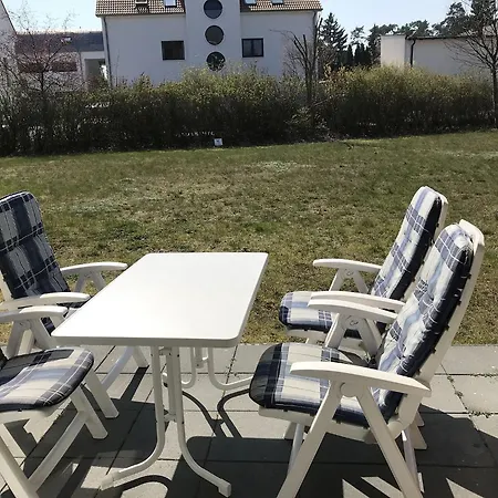 Bernsteinhaus 3 Zi Whg Im Eg, 2 Terrassen, Strandnah Mit Kamin Und Wlan *
